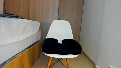 alphapulsex online show from April 13, 2:40 pm