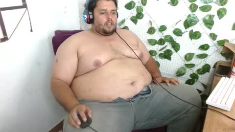 Snapshot of altairstudiosboy chatting on October 2, 9:41 pm Jhosep online show from October 2, 9:41 pm