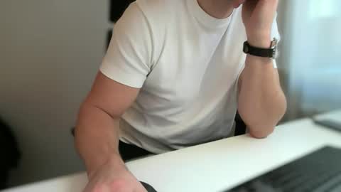 amadeos12345 online show from February 9, 11:37 am