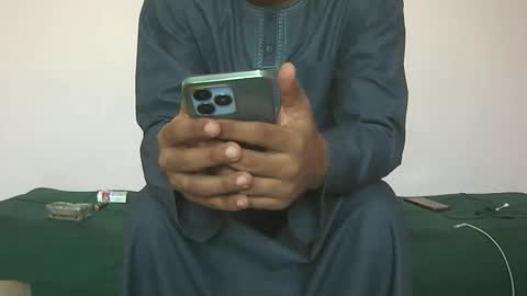 Amir online show from October 1, 3:05 pm