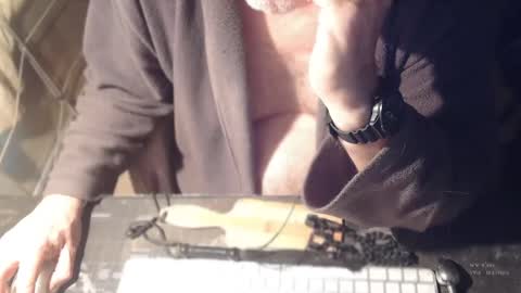 amslave4f online show from September 29, 9:08 am