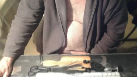 amslave4f online show from September 12, 7:52 am