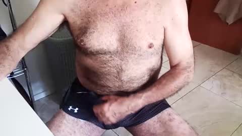 Snapshot of andipecas69 chatting on February 21, 7:43 pm andipecas69 online show from February 21, 7:43 pm