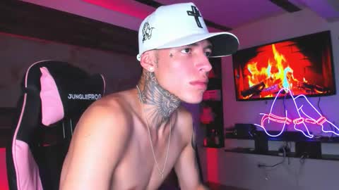 andrees_s online show from March 10, 12:00 pm