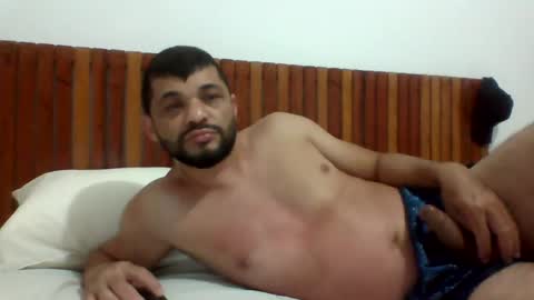 Snapshot of andreloko123 chatting on February 18, 2:05 am andreloko123 online show from February 18, 2:05 am