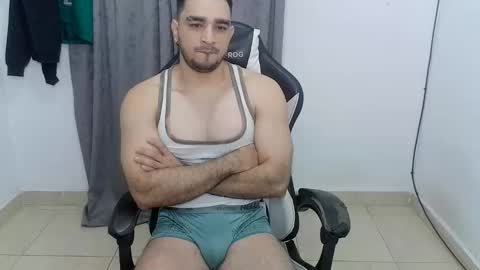 andres180950734 online show from June 9, 11:56 am