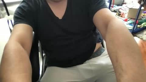 andrestoyo online show from May 27, 6:27 pm