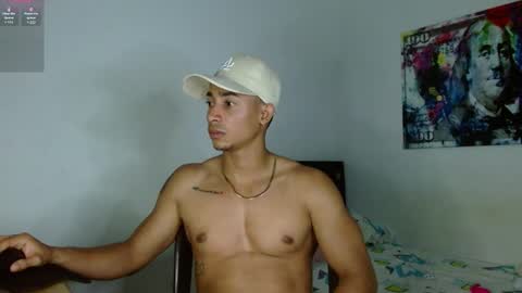 Snapshot of andrew_ag chatting on December 19, 1:39 am Andrew G online show from December 19, 1:39 am