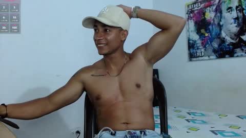 Snapshot of andrew_ag chatting on February 3, 11:47 pm Andrew G online show from February 3, 11:47 pm