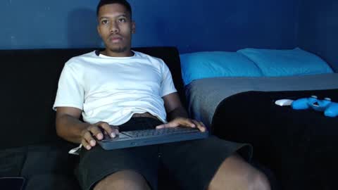 Andrew online show from February 9, 3:32 am