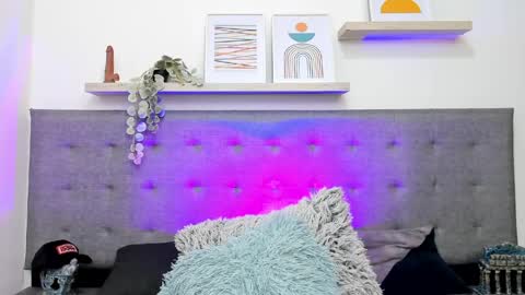 andrew restrepo online show from April 22, 3:39 pm