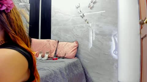 Andrew Taylor0 online show from April 21, 1:42 am