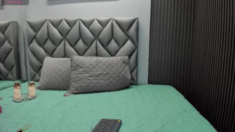 Andrew Taylor0 online show from February 24, 8:53 pm