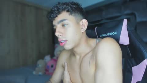 Snapshot of andrew_twink18 chatting on October 5, 5:11 am Andrew M. online show from October 5, 5:11 am