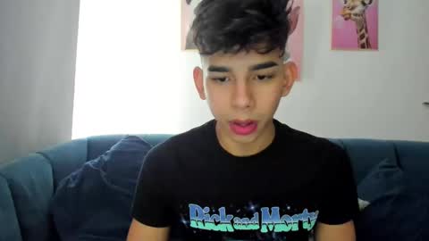 Snapshot of andrew_twink18 chatting on March 2, 9:08 pm Andrew M. online show from March 2, 9:08 pm