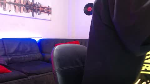 Snapshot of andy_bapho chatting on September 10, 3:21 pm ANDY online show from September 10, 3:21 pm