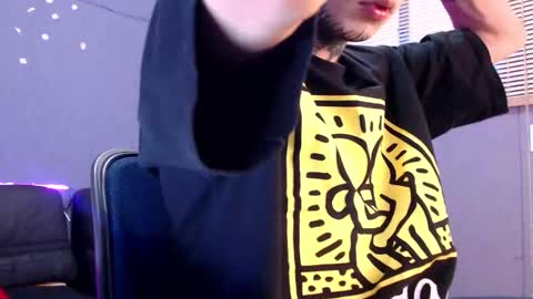 Snapshot of andy_bapho chatting on October 15, 2:57 pm ANDY online show from October 15, 2:57 pm