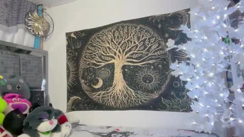 Andy online show from December 4, 5:31 pm