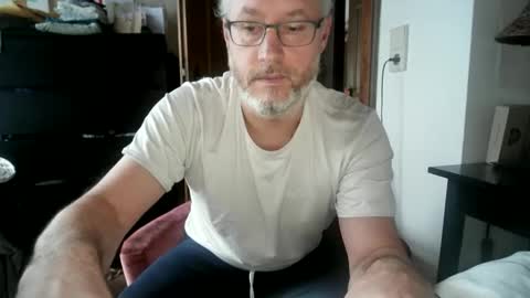 Andy online show from December 16, 7:48 am