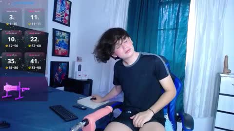 andy online show from November 19, 8:09 pm