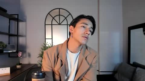 Andy Joy  online show from April 18, 12:06 pm