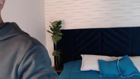 Snapshot of andyjoy_ chatting on December 27, 11:50 am Andy Joy online show from December 27, 11:50 am