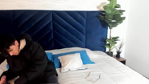 Snapshot of andyjoy_ chatting on October 18, 10:53 am Andy Joy online show from October 18, 10:53 am