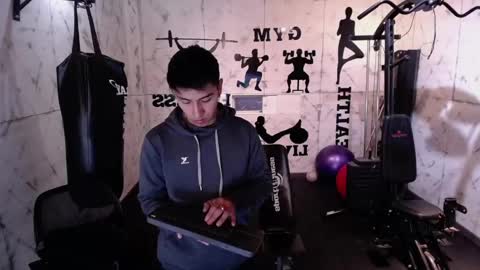 Snapshot of andyjoy_ chatting on February 16, 11:05 am Andy Joy online show from February 16, 11:05 am
