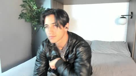 Andy Joy  online show from March 31, 12:07 pm