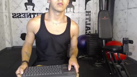 Snapshot of andyjoy_ chatting on January 17, 11:38 am Andy Joy online show from January 17, 11:38 am