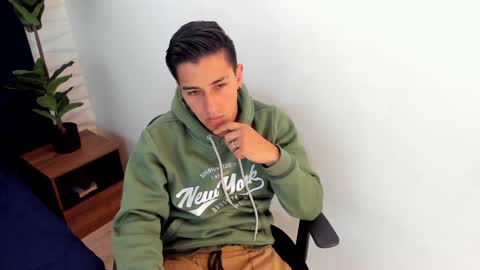 Snapshot of andyjoy_ chatting on January 10, 11:43 am Andy Joy online show from January 10, 11:43 am