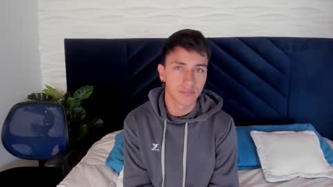 Snapshot of andyjoy_ chatting on February 15, 10:44 am Andy Joy online show from February 15, 10:44 am