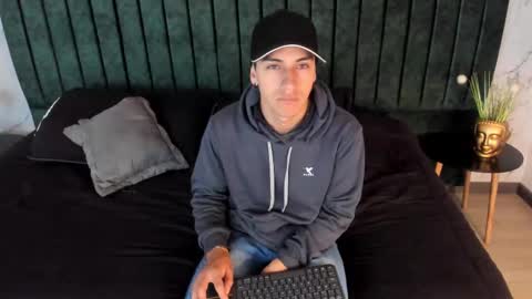 Snapshot of andyjoy_ chatting on February 27, 10:15 am Andy Joy online show from February 27, 10:15 am