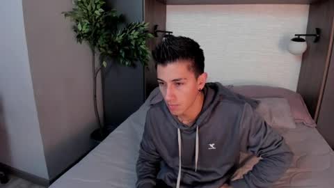 Snapshot of andyjoy_ chatting on February 20, 10:27 am Andy Joy online show from February 20, 10:27 am
