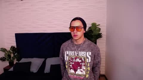 Snapshot of andyjoy_ chatting on January 13, 11:41 am Andy Joy online show from January 13, 11:41 am