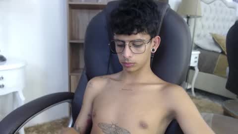 andyxibrat online show from April 24, 7:38 pm