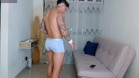 angel_boy01 online show from November 13, 2:38 am