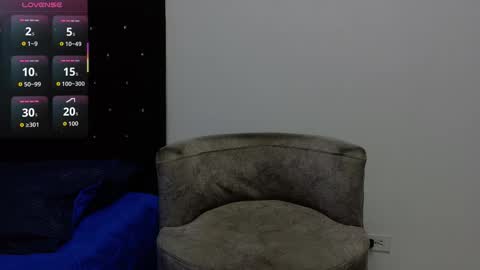 angel_kyrozz online show from March 21, 7:07 pm