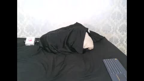 Snapshot of angel_lein chatting on February 14, 2:33 pm Angel Lein online show from February 14, 2:33 pm