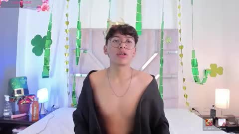 Angel online show from March 4, 9:22 pm