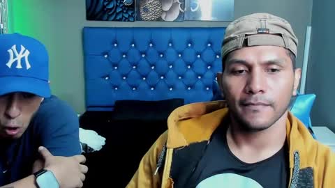 Angel And Cris online show from September 23, 12:37 pm