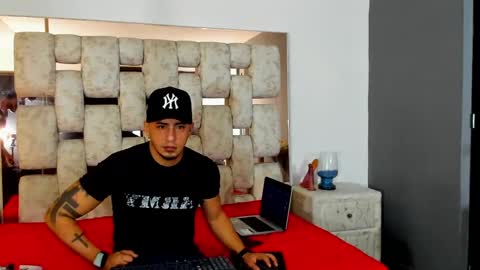 Angel And Cris online show from September 11, 12:26 pm