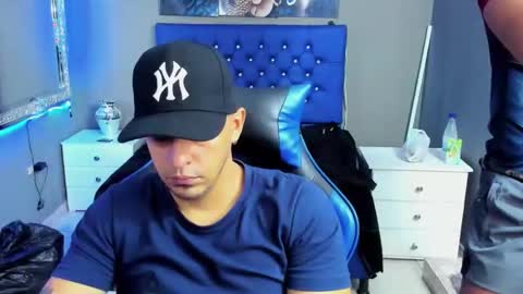 Angel And Cris online show from September 24, 12:47 pm
