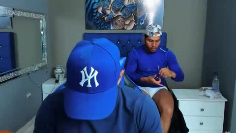 Angel And Cris online show from October 16, 12:46 pm