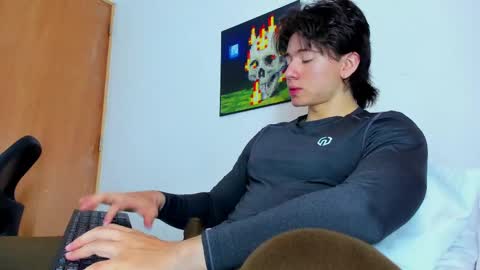 Angel Bennet online show from June 5, 5:08 pm