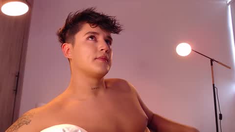 Angel online show from December 20, 9:33 pm