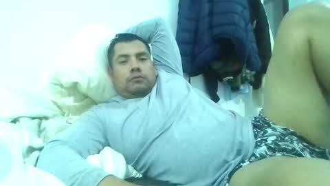 Snapshot of angeldavid90 chatting on October 1, 3:21 am angeldavid90 online show from October 1, 3:21 am