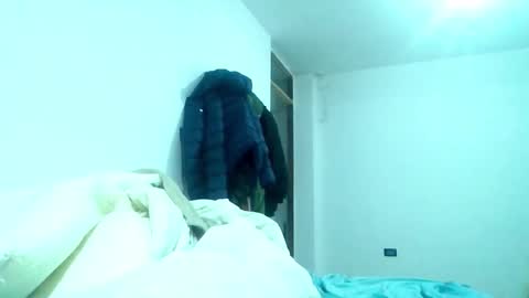 Snapshot of angeldavid90 chatting on October 6, 4:17 am angeldavid90 online show from October 6, 4:17 am
