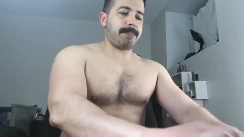 Angel Fusco online show from April 22, 3:35 am