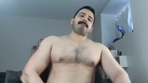 Angel Fusco online show from April 23, 1:35 pm